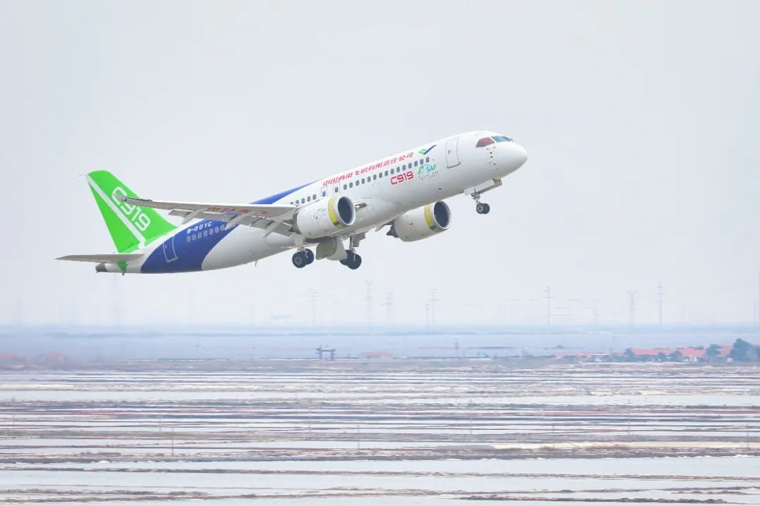 國產(chǎn)商用飛機完成首次加注可持續(xù)航空燃料（SAF）演示飛行(圖2)